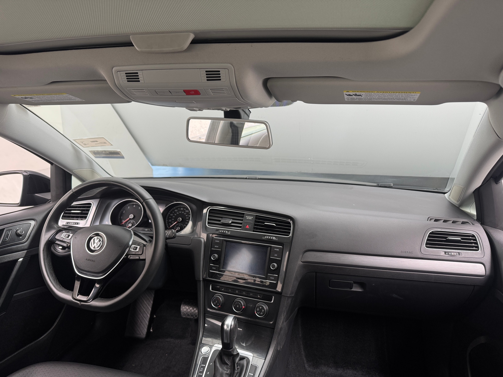 Thumbnail: 2020 Volkswagen Golf - 2