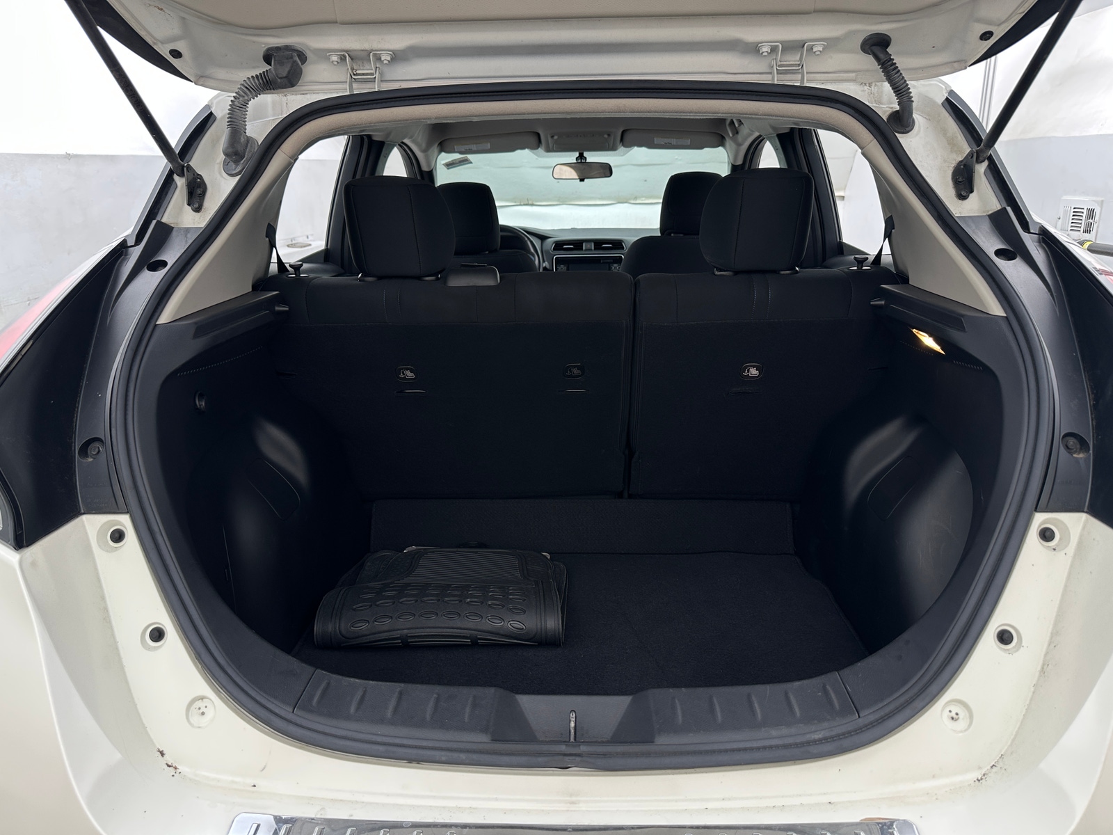 Thumbnail: 2019 Nissan Leaf - 7