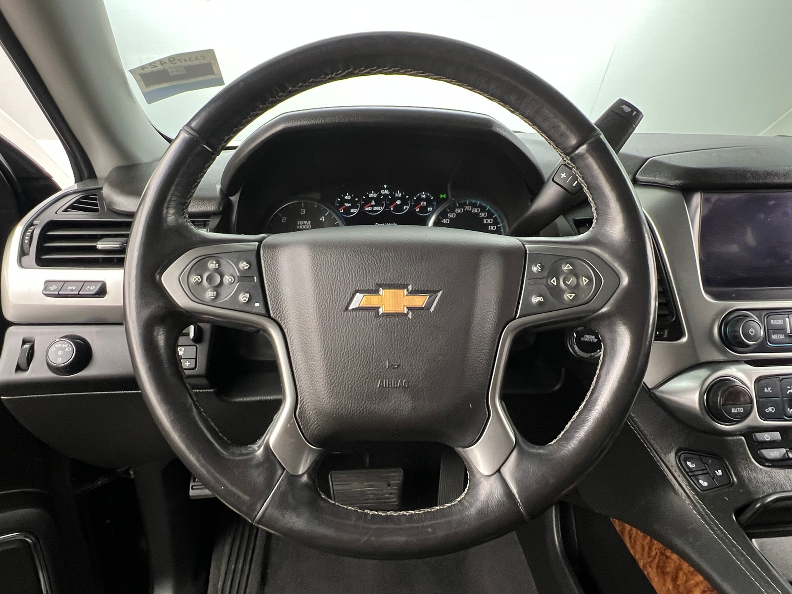 Thumbnail: 2020 Chevrolet Suburban - 4
