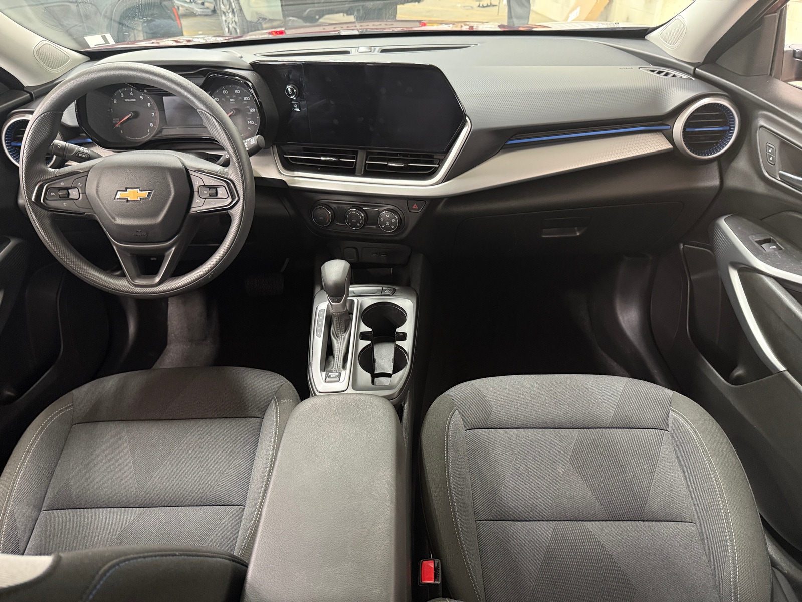 Thumbnail: 2025 Chevrolet Trax - 3