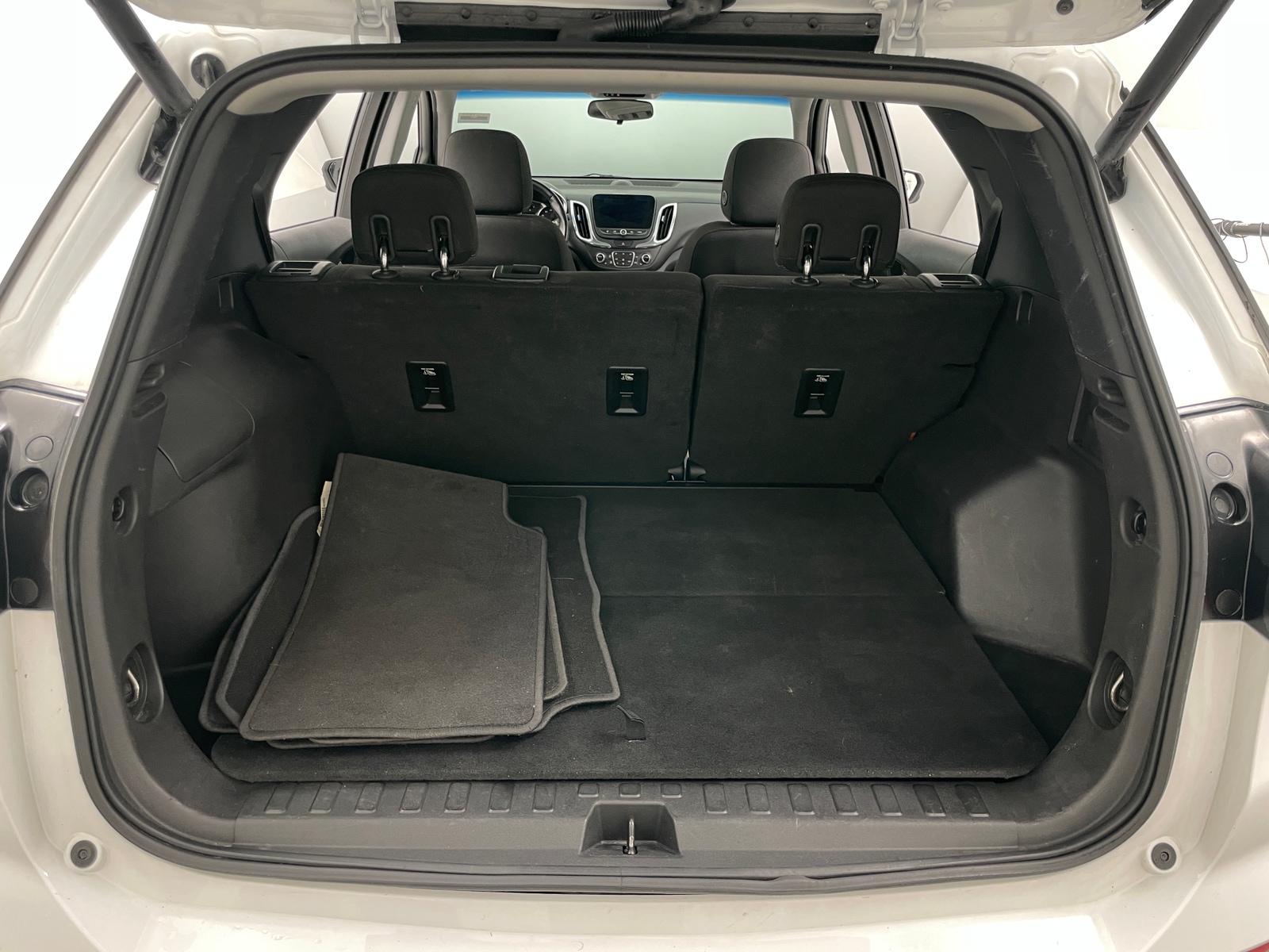 Thumbnail: 2019 Chevrolet Equinox - 7