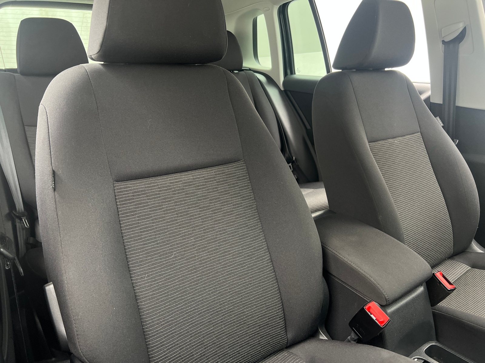 Thumbnail: 2018 Volkswagen Tiguan - 2