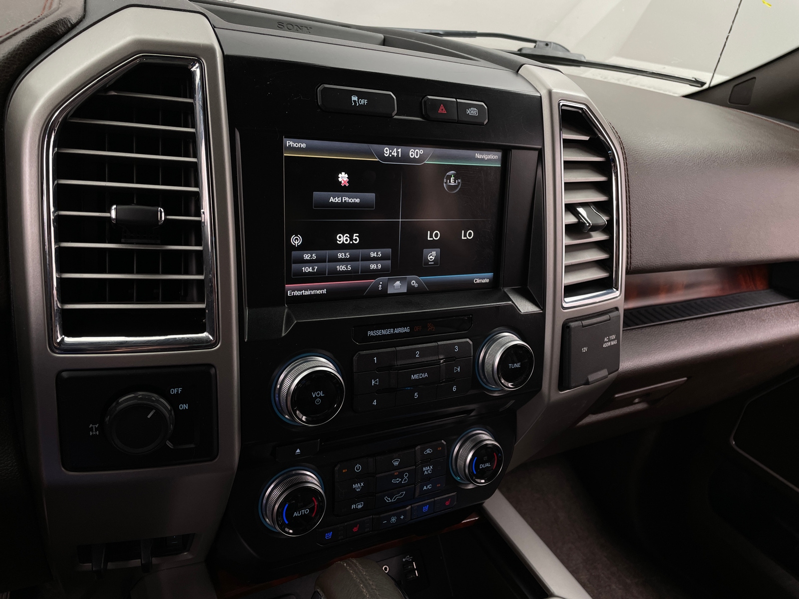 Thumbnail: 2015 Ford Econoline - 3