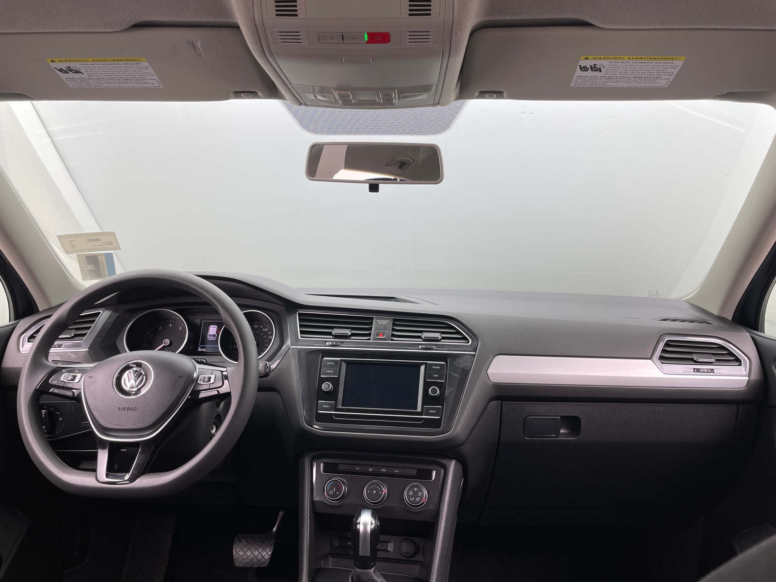 Thumbnail: 2021 Volkswagen Tiguan - 3