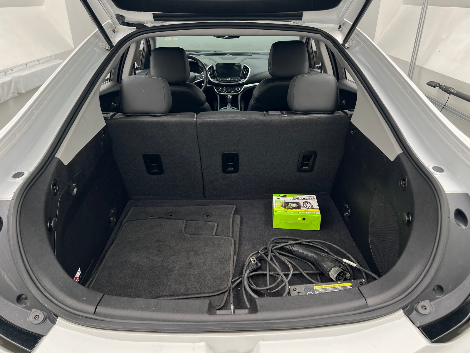 Thumbnail: 2017 Chevrolet Volt - 6