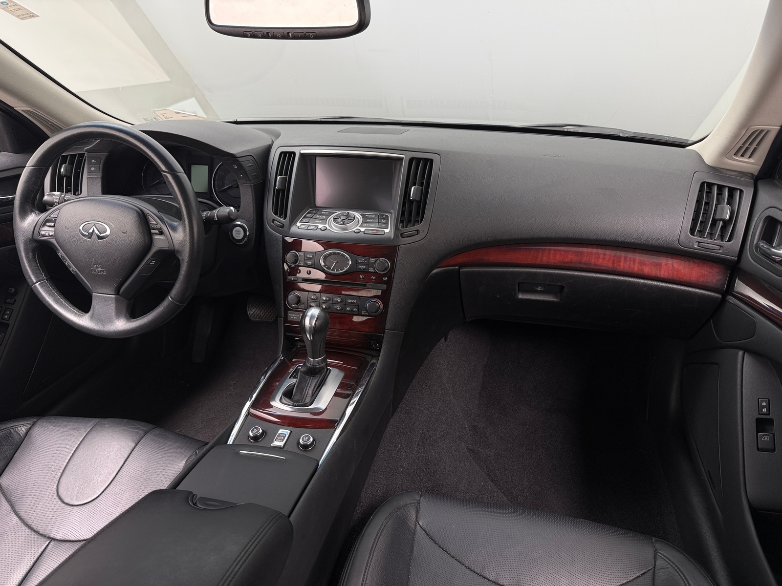 Thumbnail: 2015 INFINITI Q60 - 2