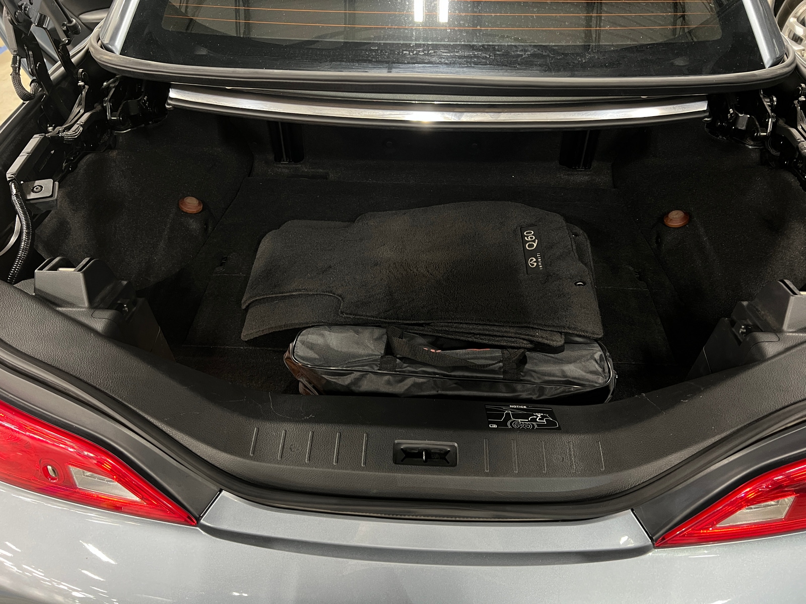 Thumbnail: 2015 INFINITI Q60 - 6