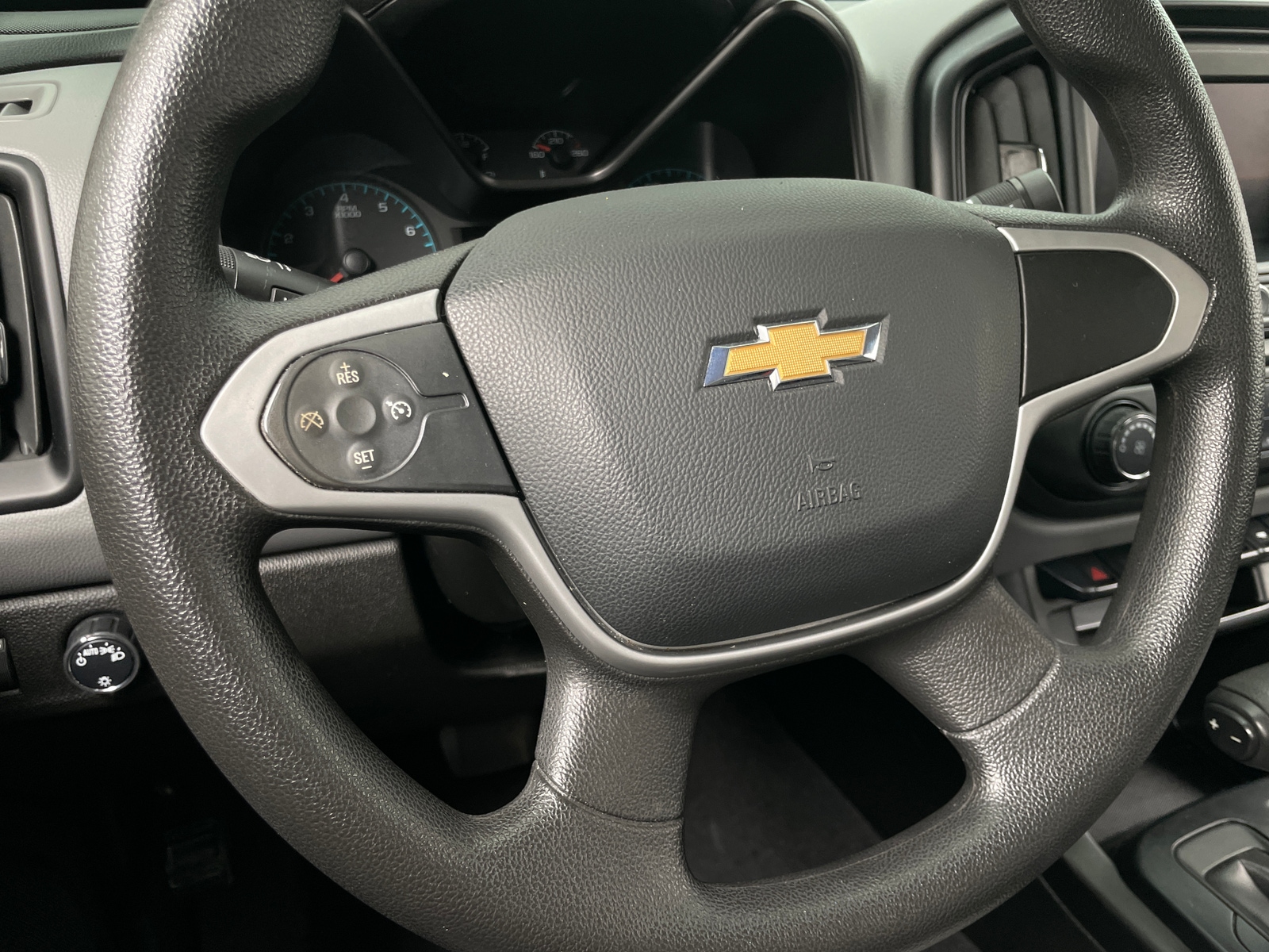 Thumbnail: 2021 Chevrolet Colorado - 5