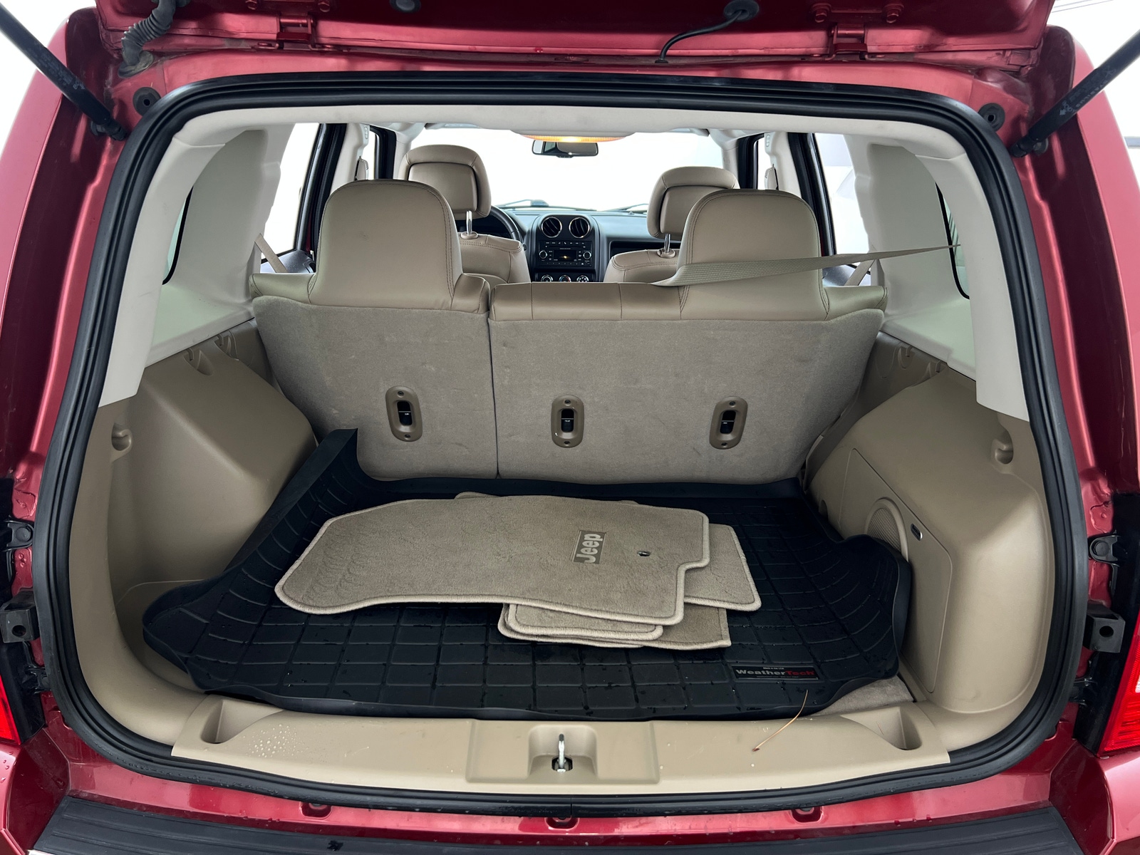 Thumbnail: 2016 Jeep Patriot - 6
