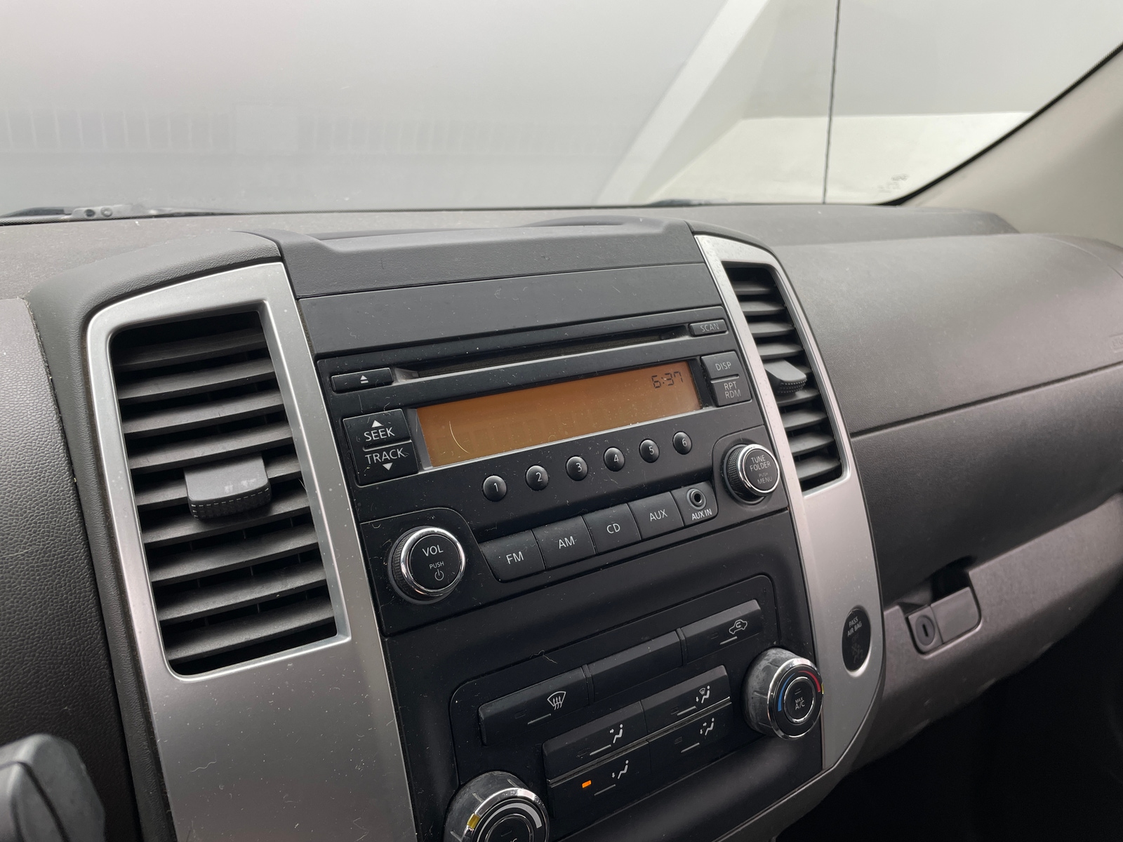 Thumbnail: 2015 Nissan Frontier - 4