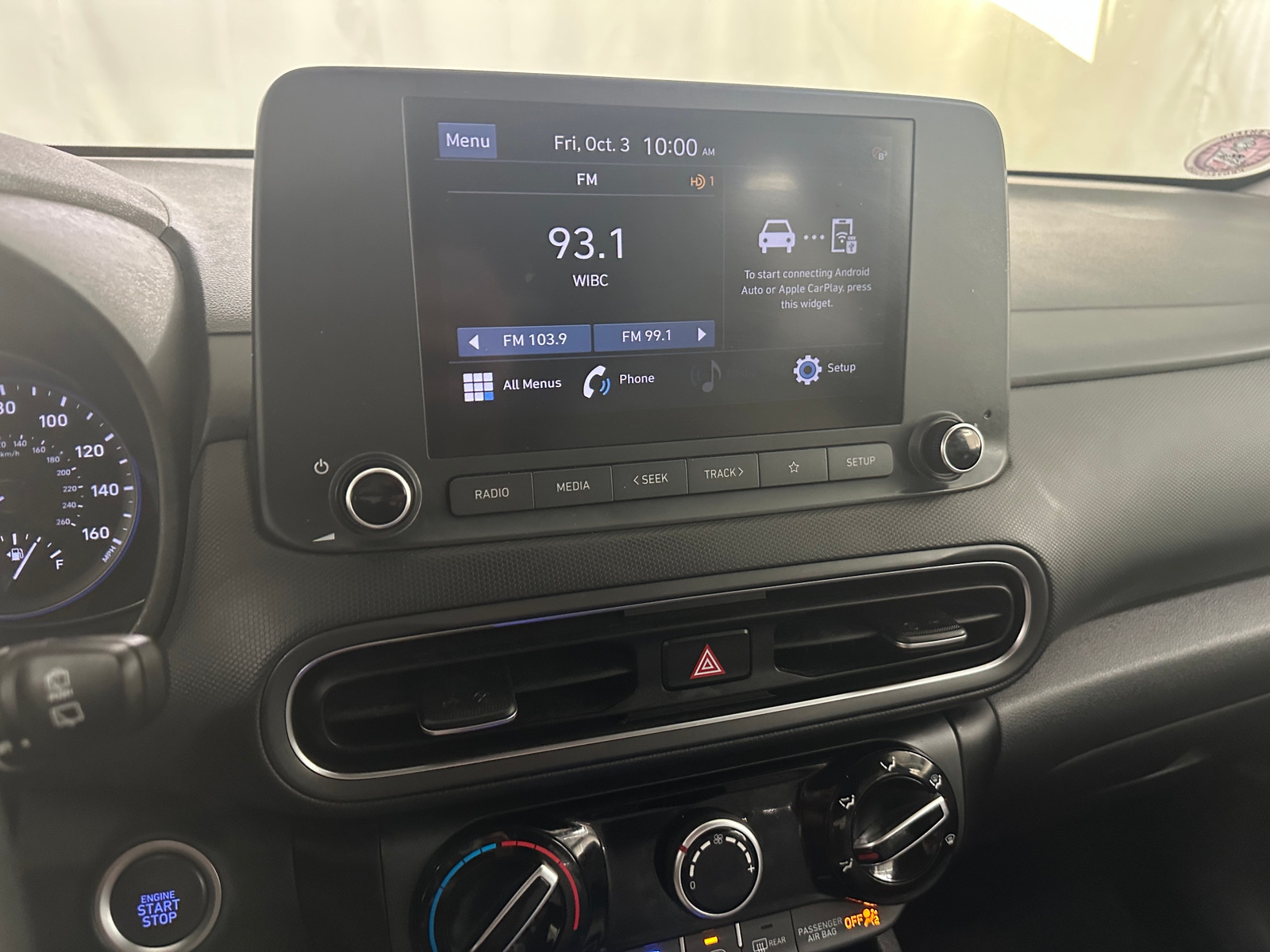 Thumbnail: 2022 Hyundai Kona - 4