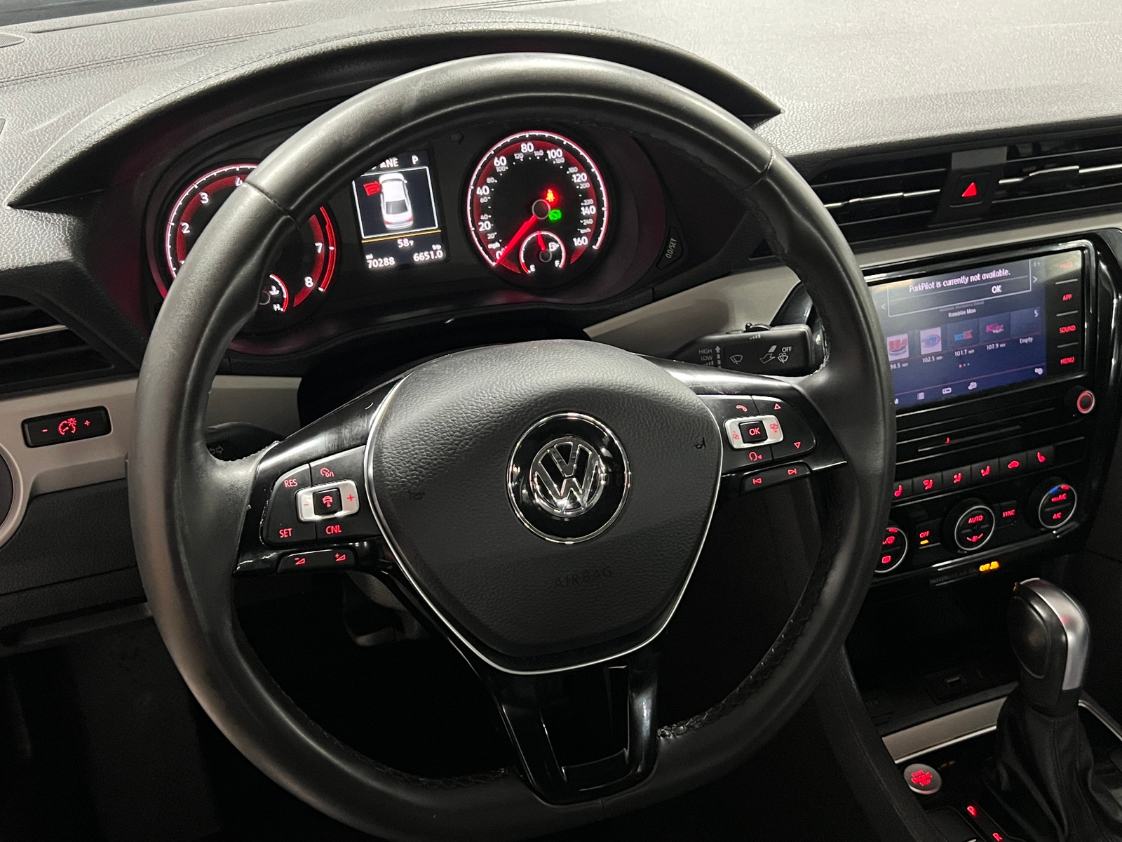 Thumbnail: 2021 Volkswagen Passat - 4