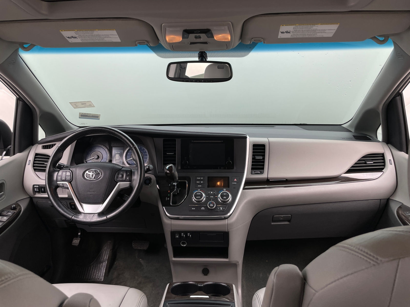 Thumbnail: 2016 Toyota Sienna - 2