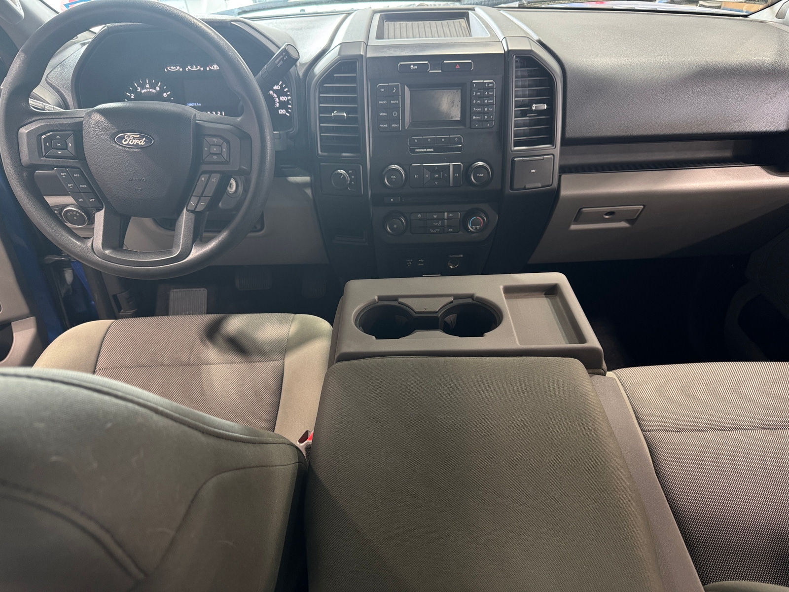 Thumbnail: 2015 Ford Econoline - 3