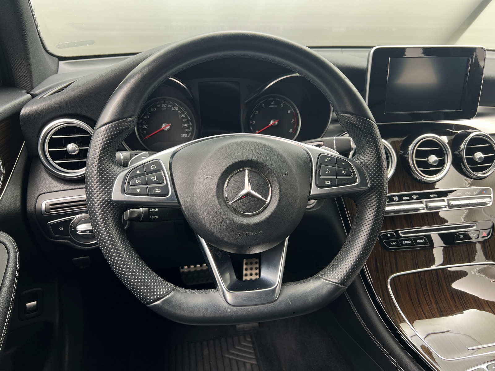 Thumbnail: 2018 Mercedes-Benz GLC - 4
