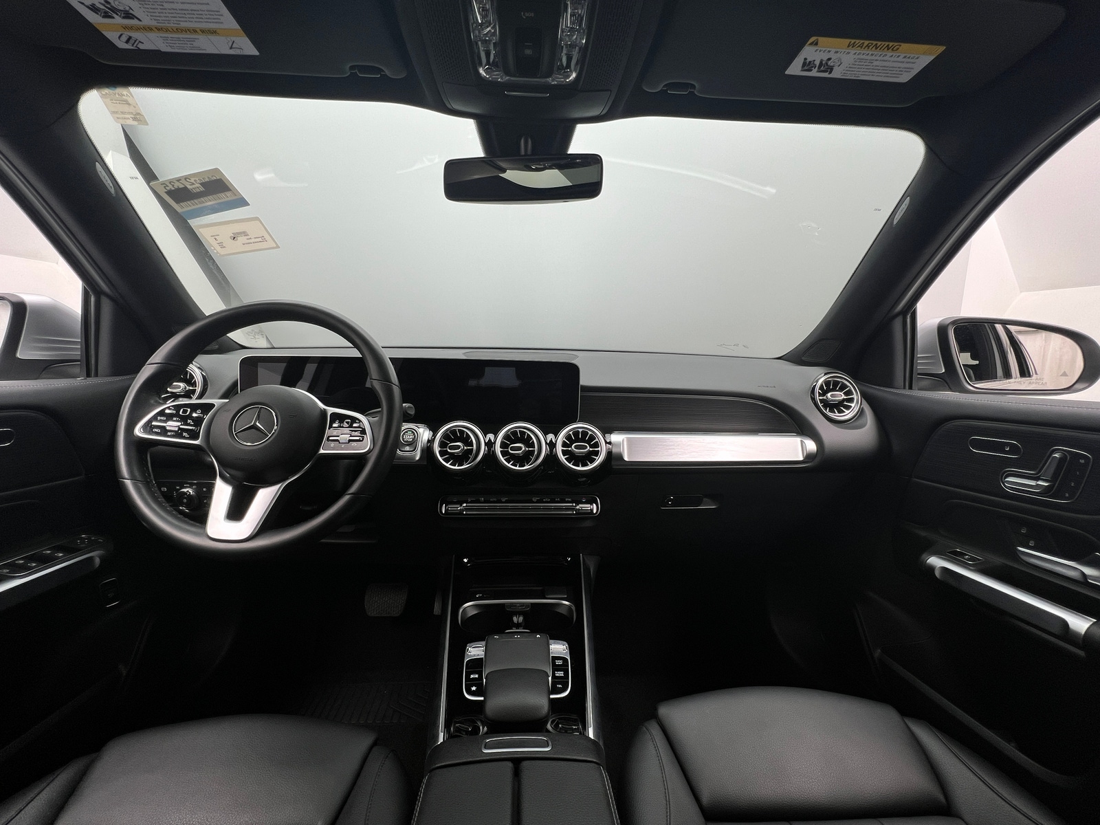 Thumbnail: 2020 Mercedes-Benz GLB - 2