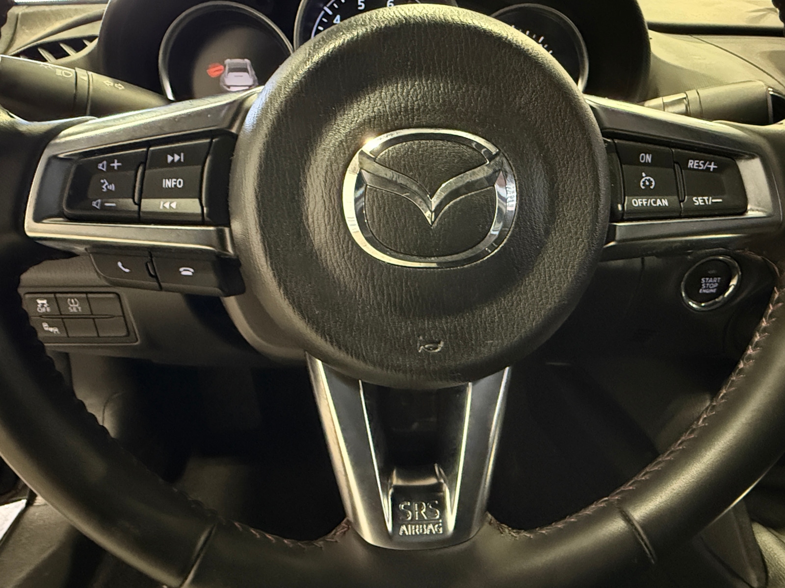 Thumbnail: 2017 Mazda MX-5 Miata - 5