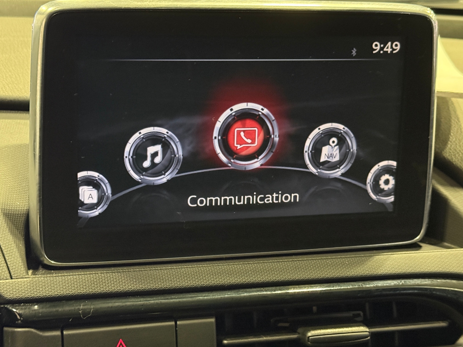 Thumbnail: 2017 Mazda MX-5 Miata - 4