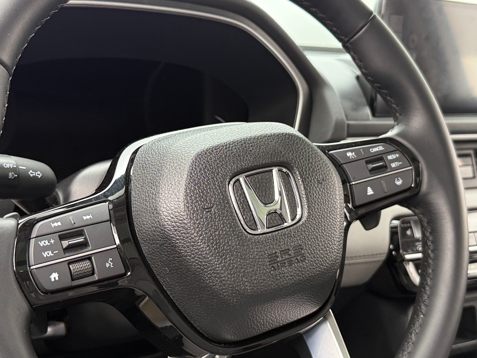 Thumbnail: 2023 Honda Pilot - 4