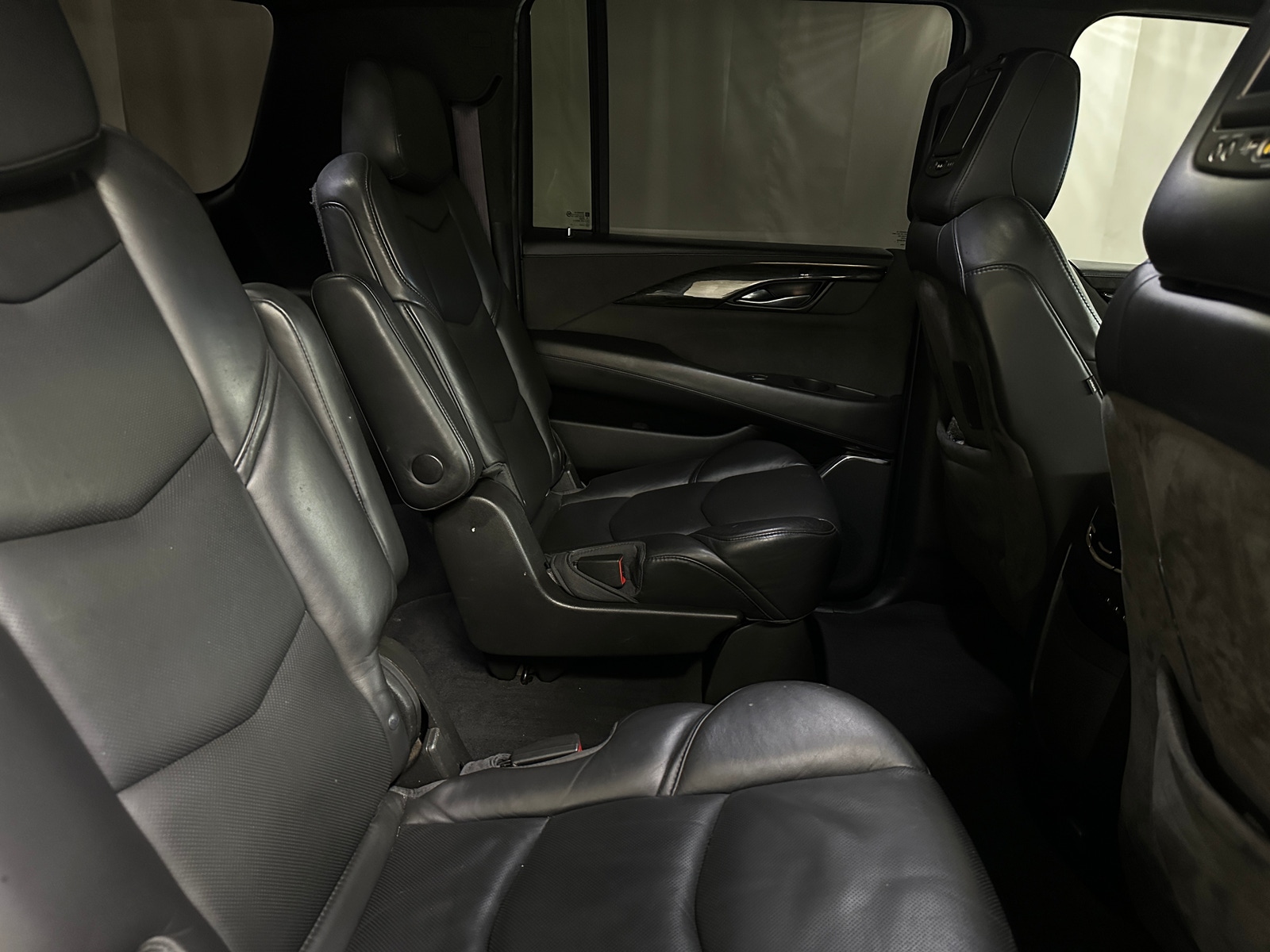 Thumbnail: 2017 Cadillac Escalade - 5