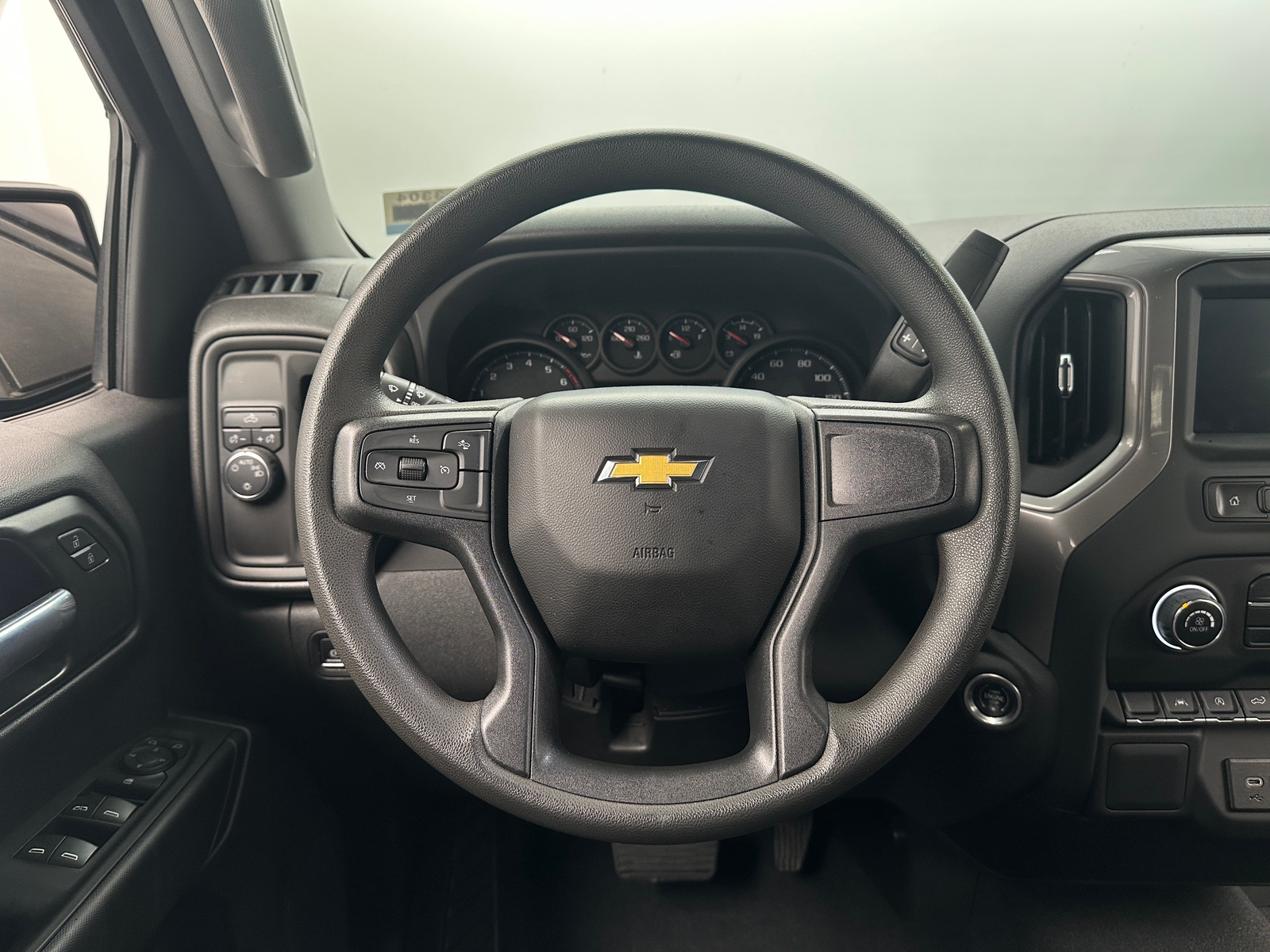 Thumbnail: 2022 Chevrolet Silverado 1500 - 5