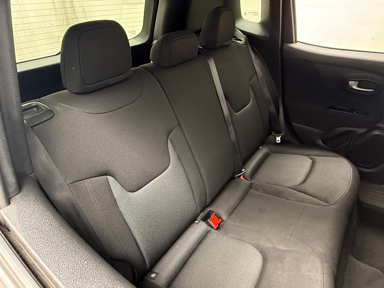 Thumbnail: 2019 Jeep Renegade - 6