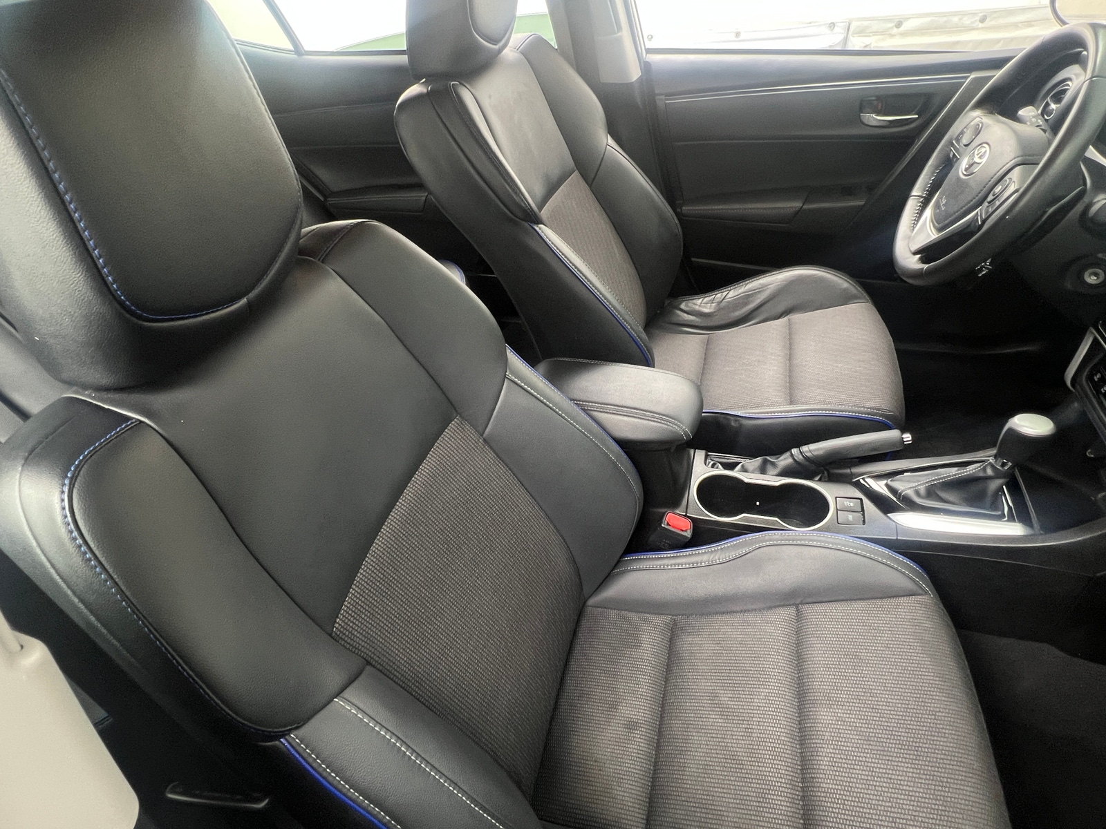 Thumbnail: 2018 Toyota Corolla - 2