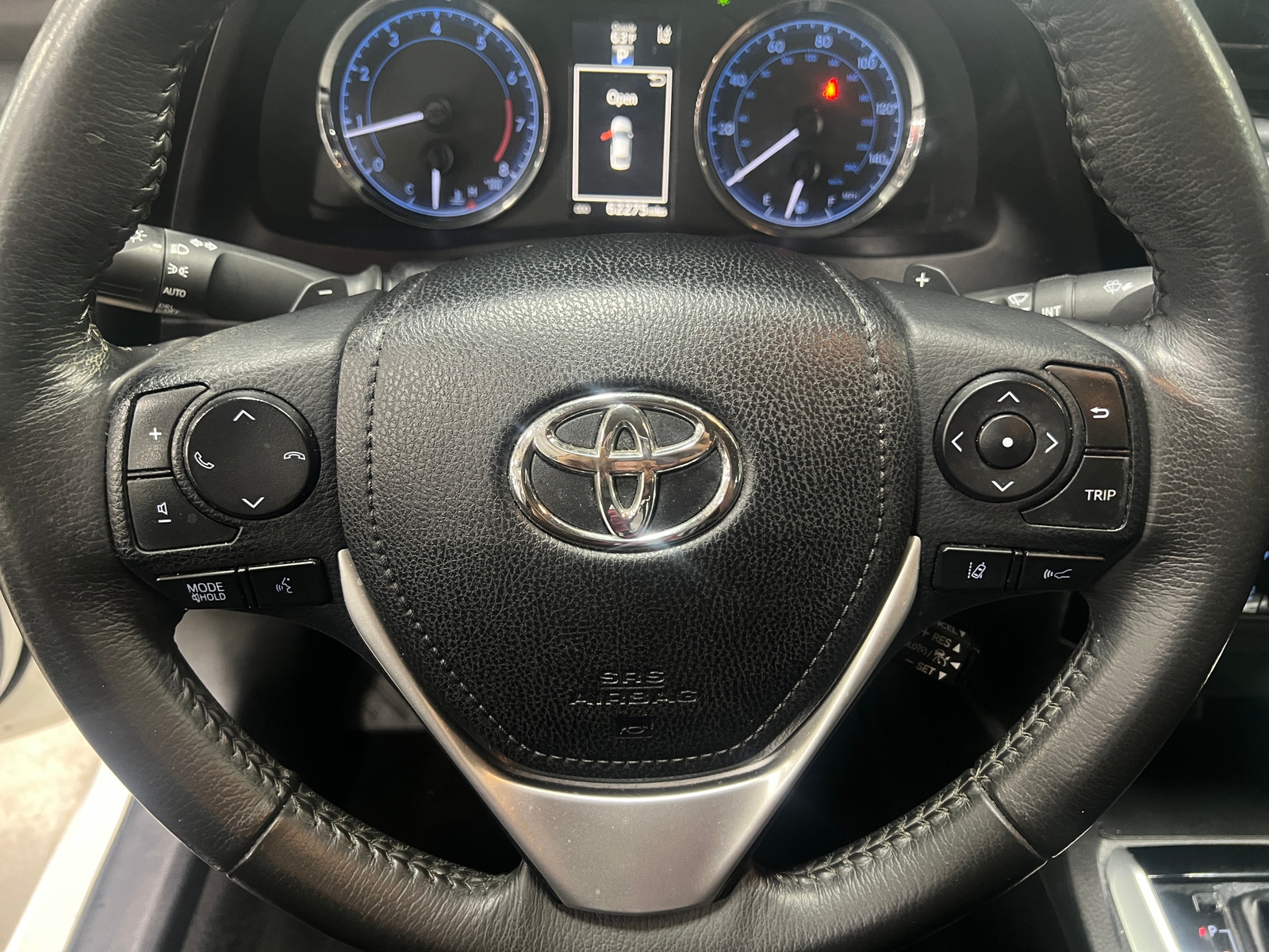 Thumbnail: 2018 Toyota Corolla - 5