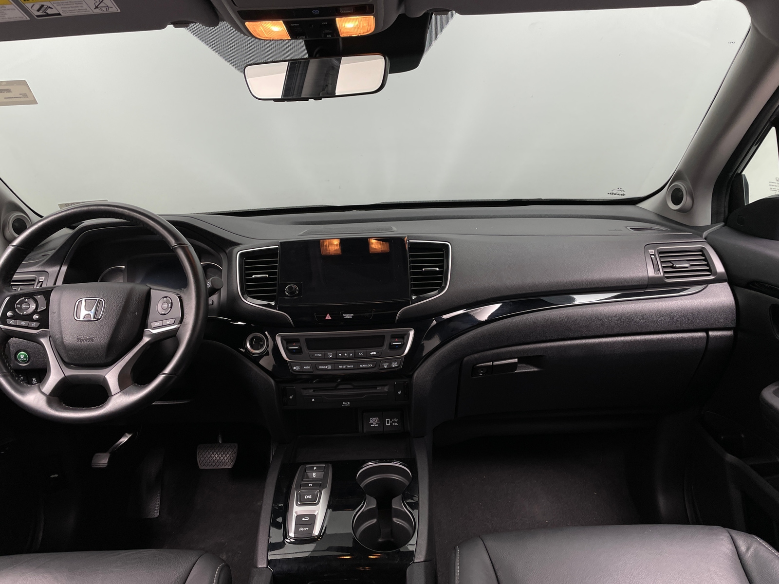 Thumbnail: 2019 Honda Pilot - 2
