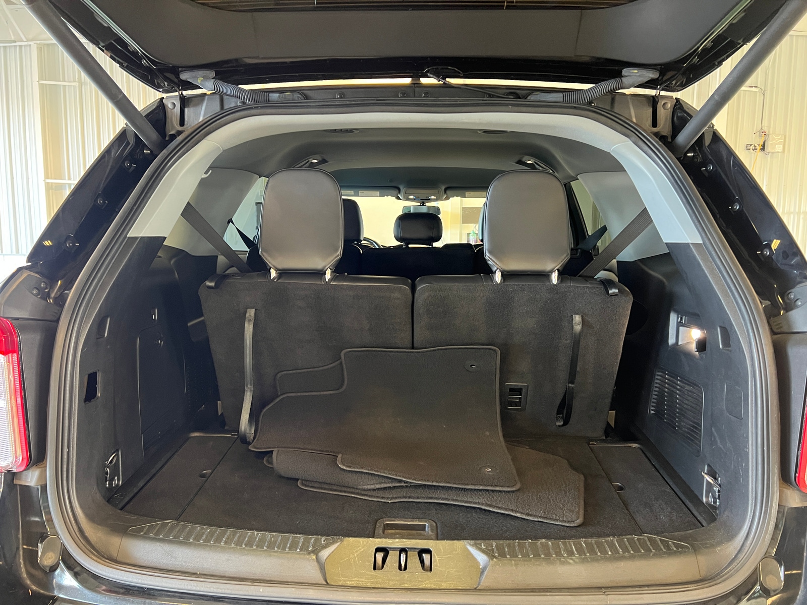 Thumbnail: 2023 Ford Explorer - 6