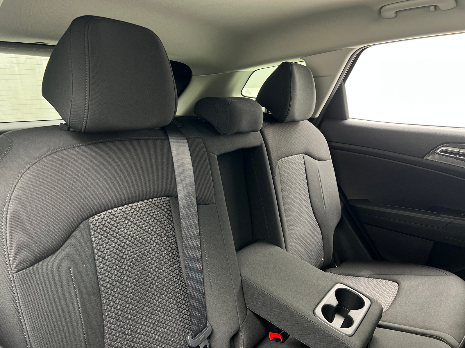Thumbnail: 2024 Kia Sportage - 6