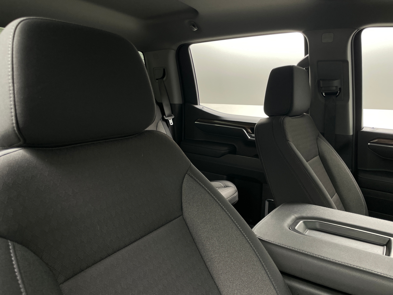 Thumbnail: 2025 Chevrolet Silverado 1500 - 2