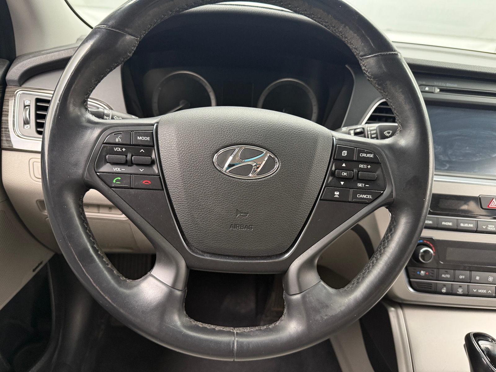 Thumbnail: 2015 Hyundai Sonata - 4