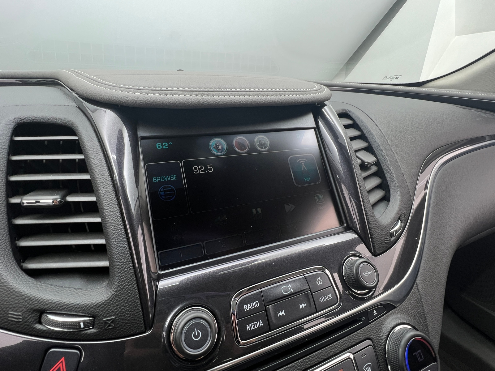 Thumbnail: 2015 Chevrolet Impala - 3