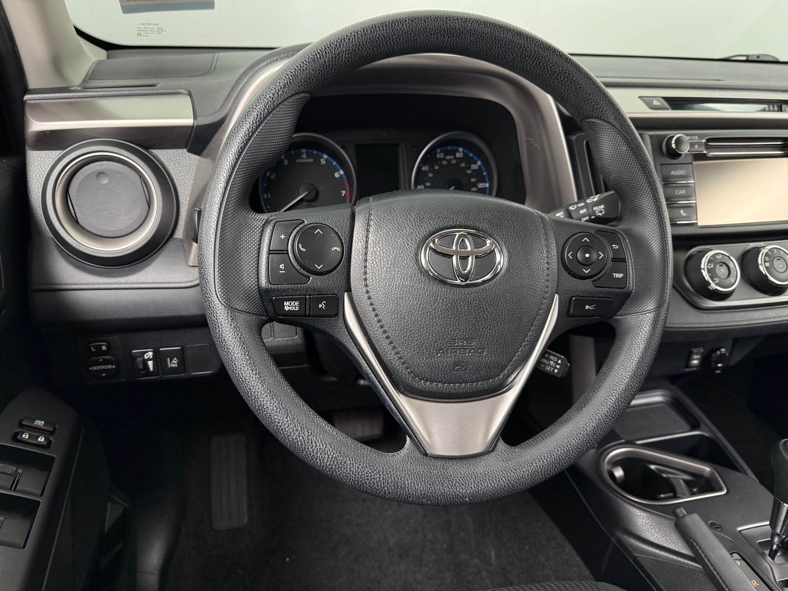 Thumbnail: 2018 Toyota RAV4 - 5
