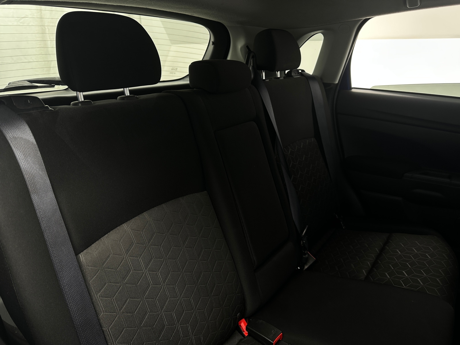 Thumbnail: 2021 Mitsubishi Outlander Sport - 6