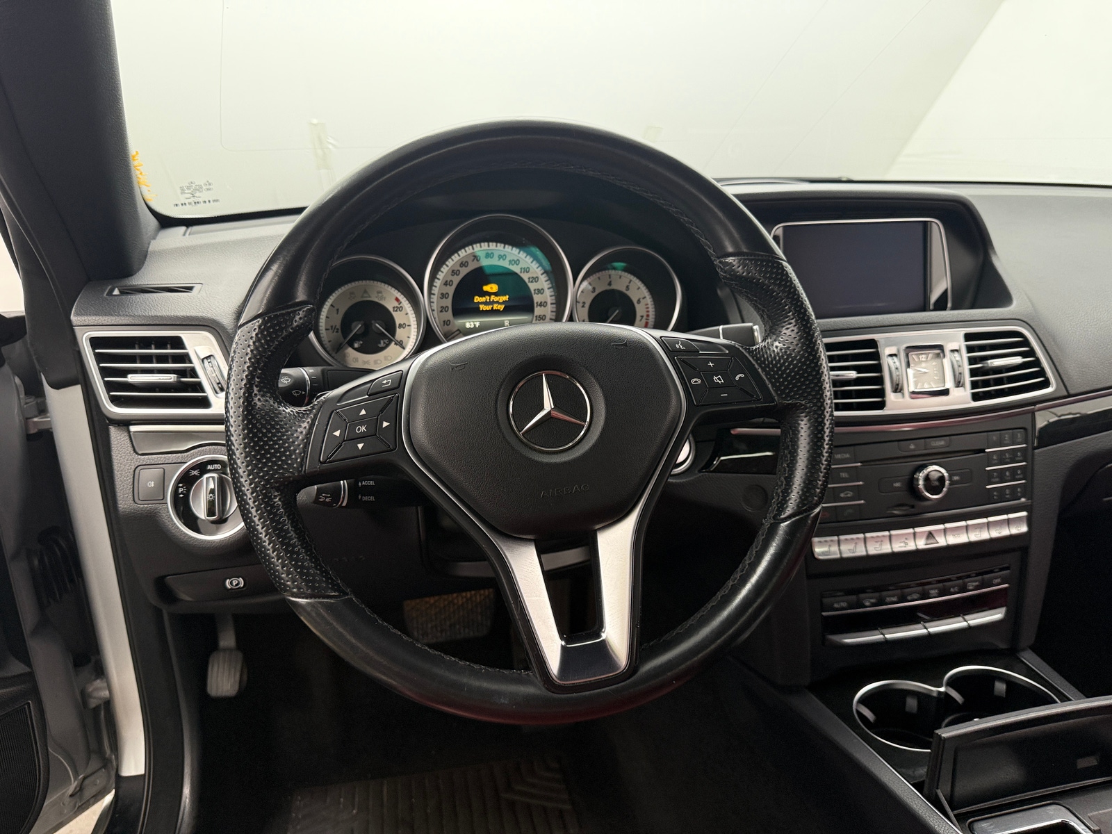 Thumbnail: 2017 Mercedes-Benz E-Class - 4