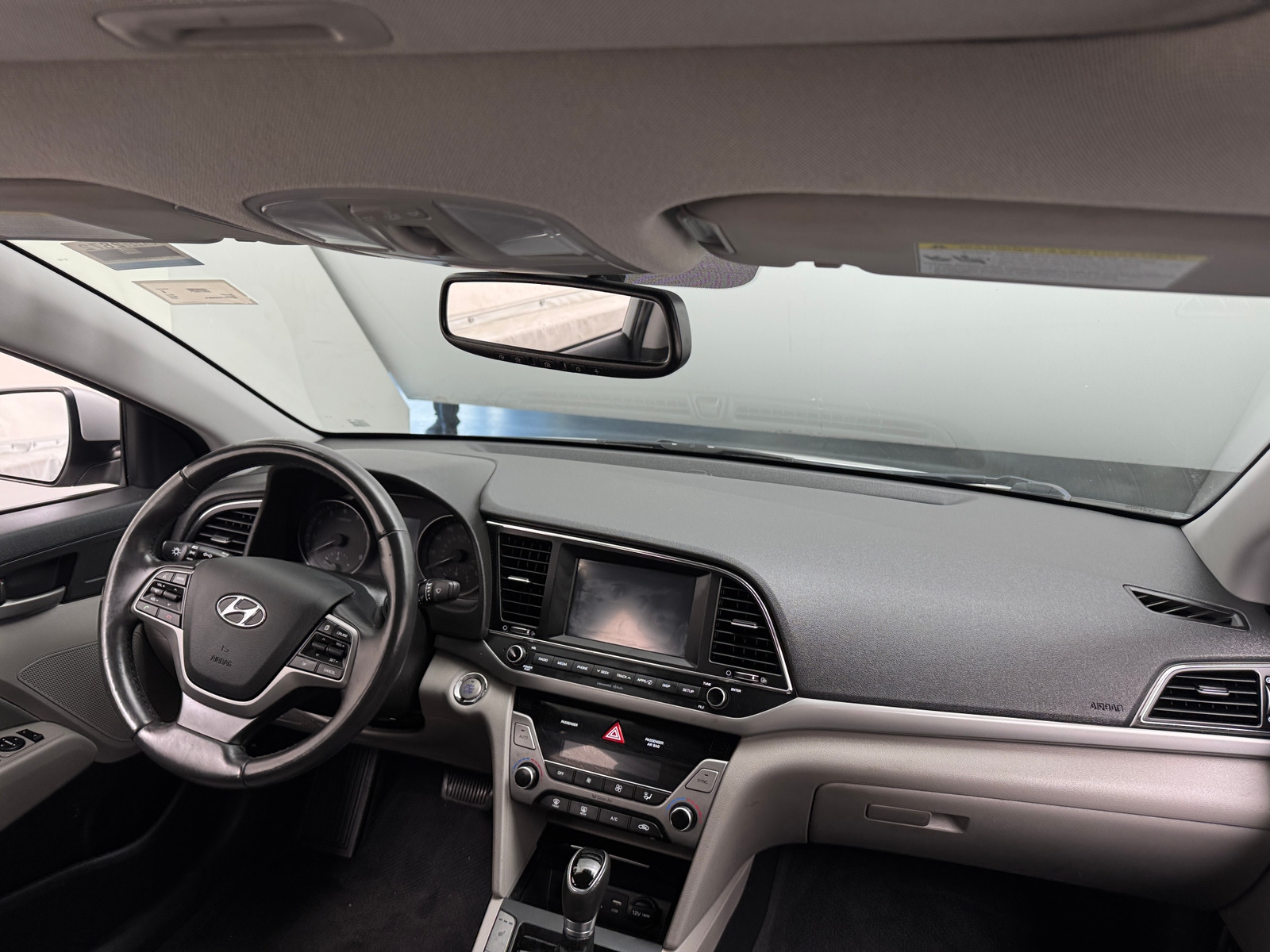 Thumbnail: 2018 Hyundai Elantra - 3