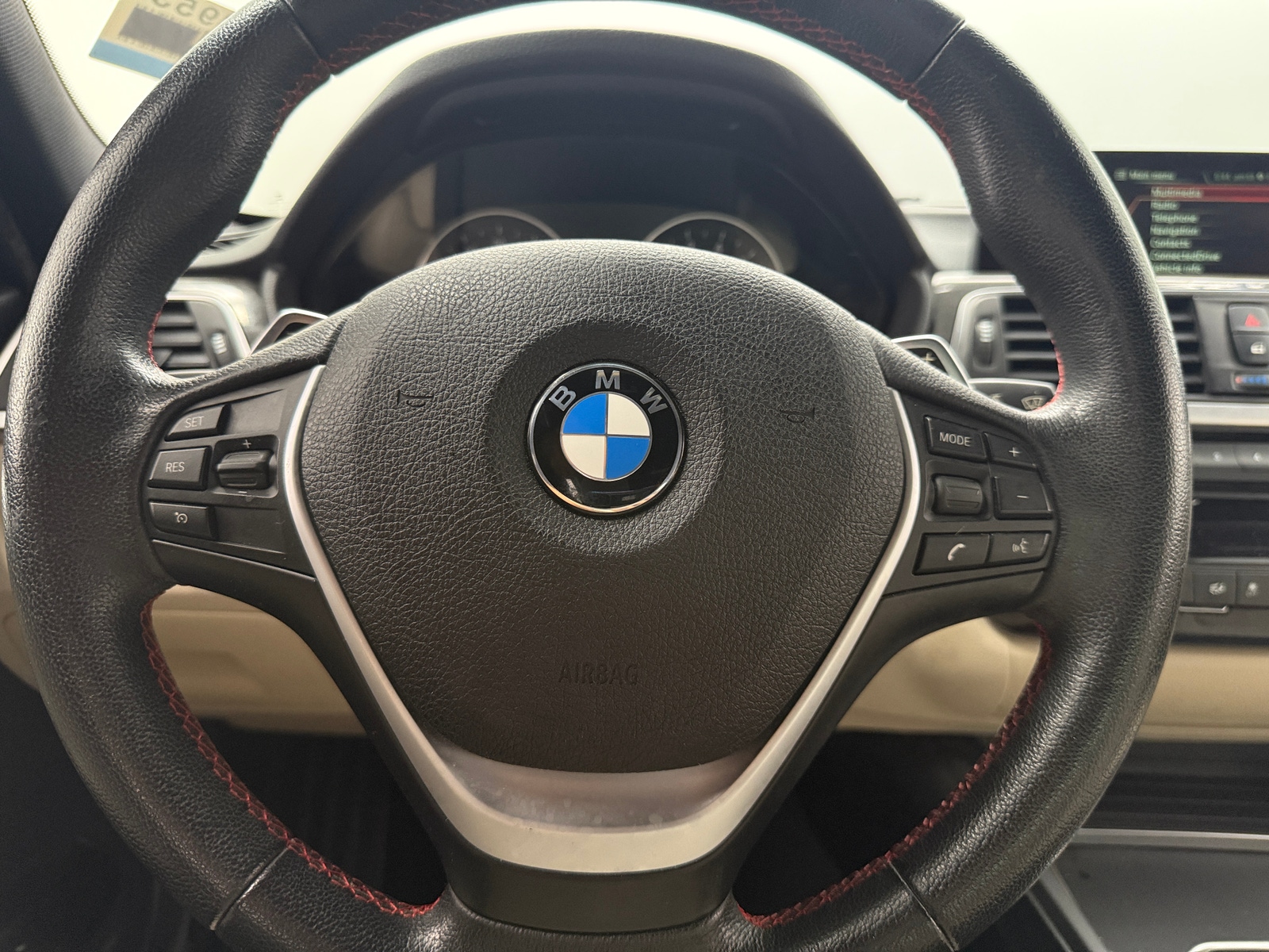 Thumbnail: 2016 BMW 3 Series - 4