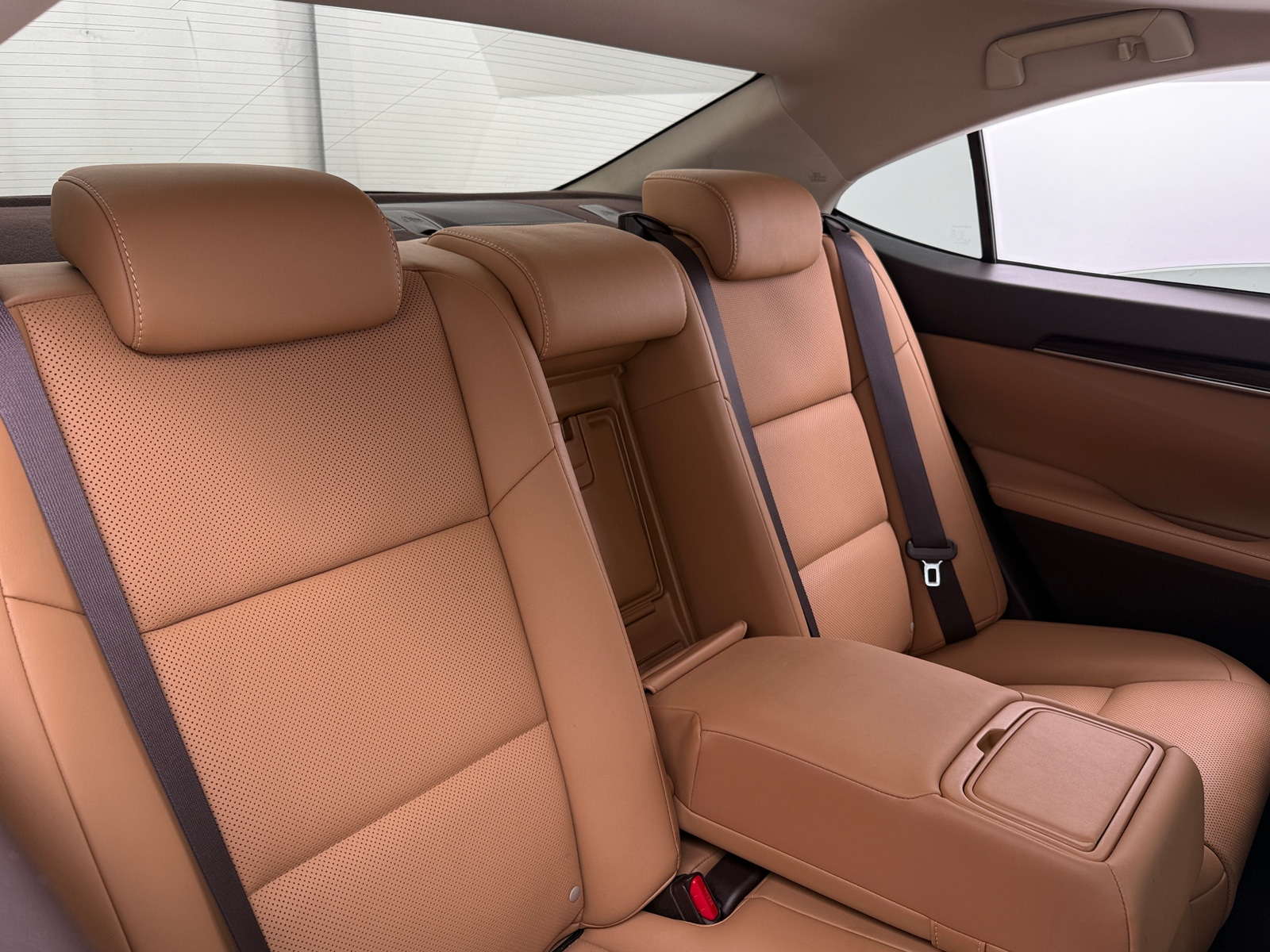 Thumbnail: 2017 Lexus ES - 5