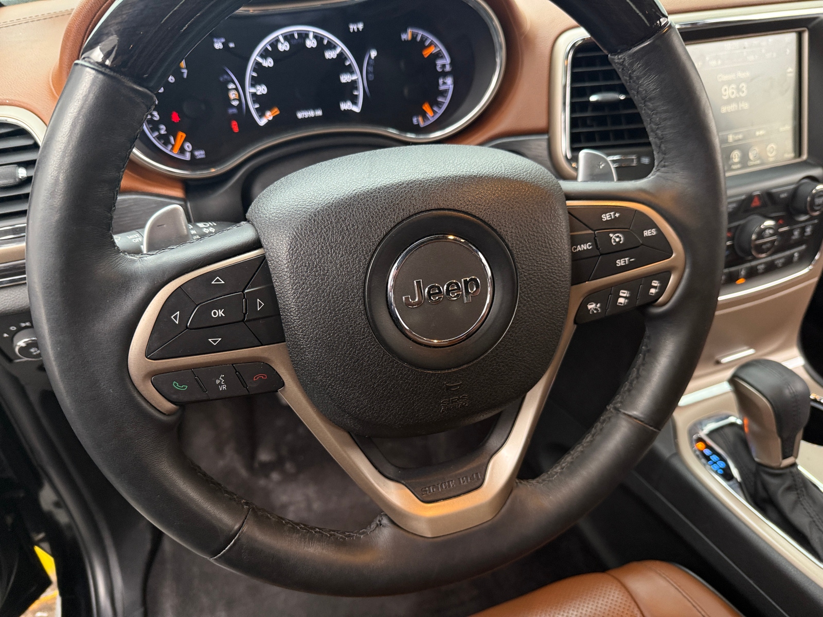 Thumbnail: 2017 Jeep Grand Cherokee - 4