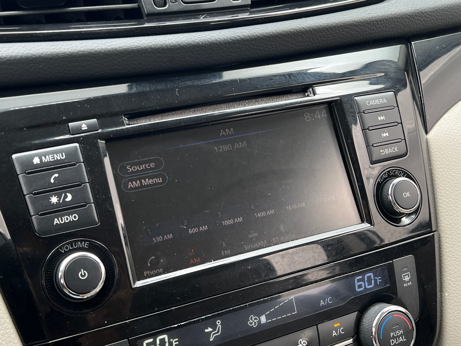 Thumbnail: 2019 Nissan Rogue Sport - 4