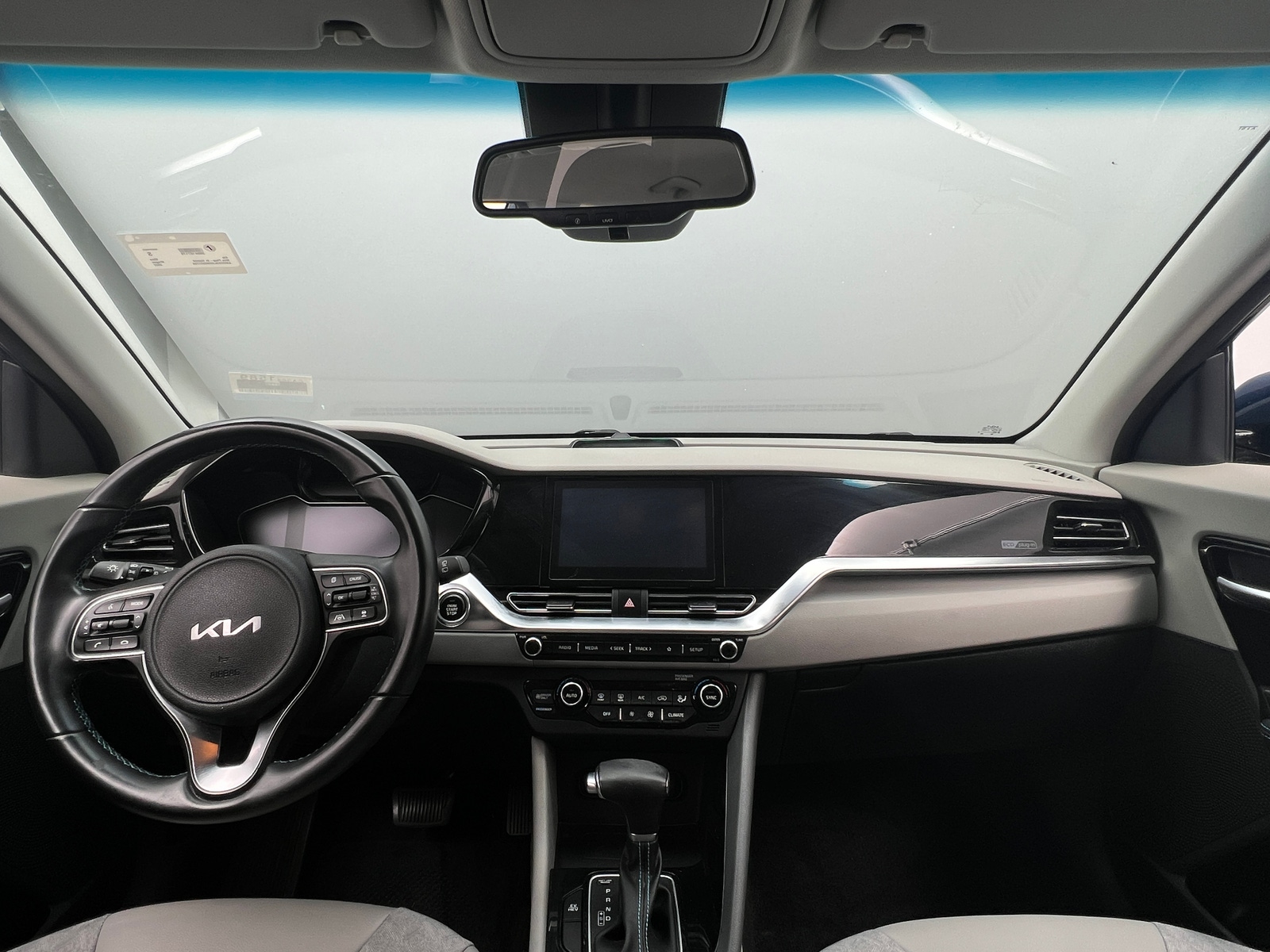 Thumbnail: 2022 Kia Niro - 2