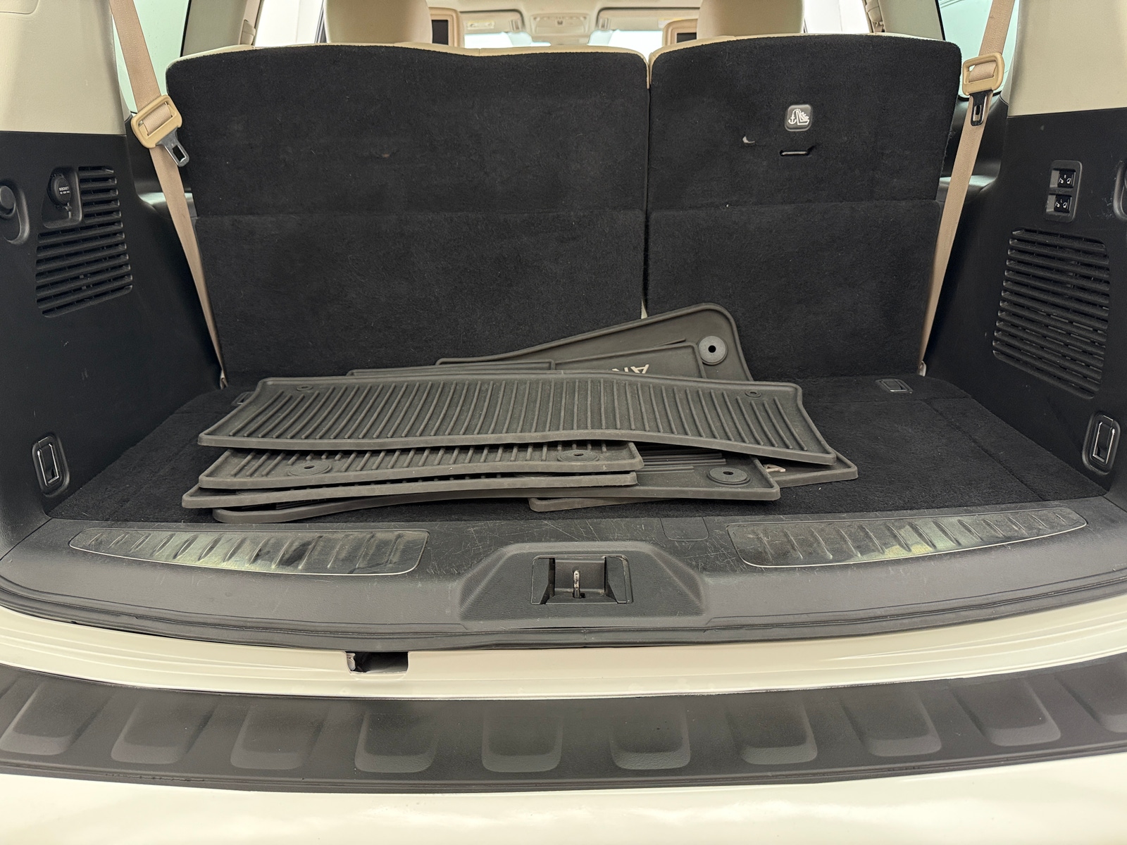 Thumbnail: 2019 Nissan Armada - 6