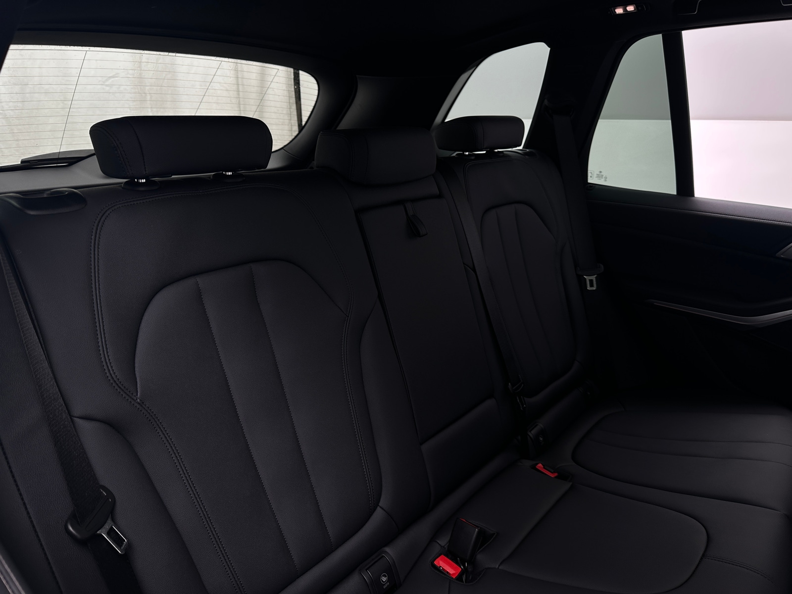 Thumbnail: 2022 BMW X5 - 5