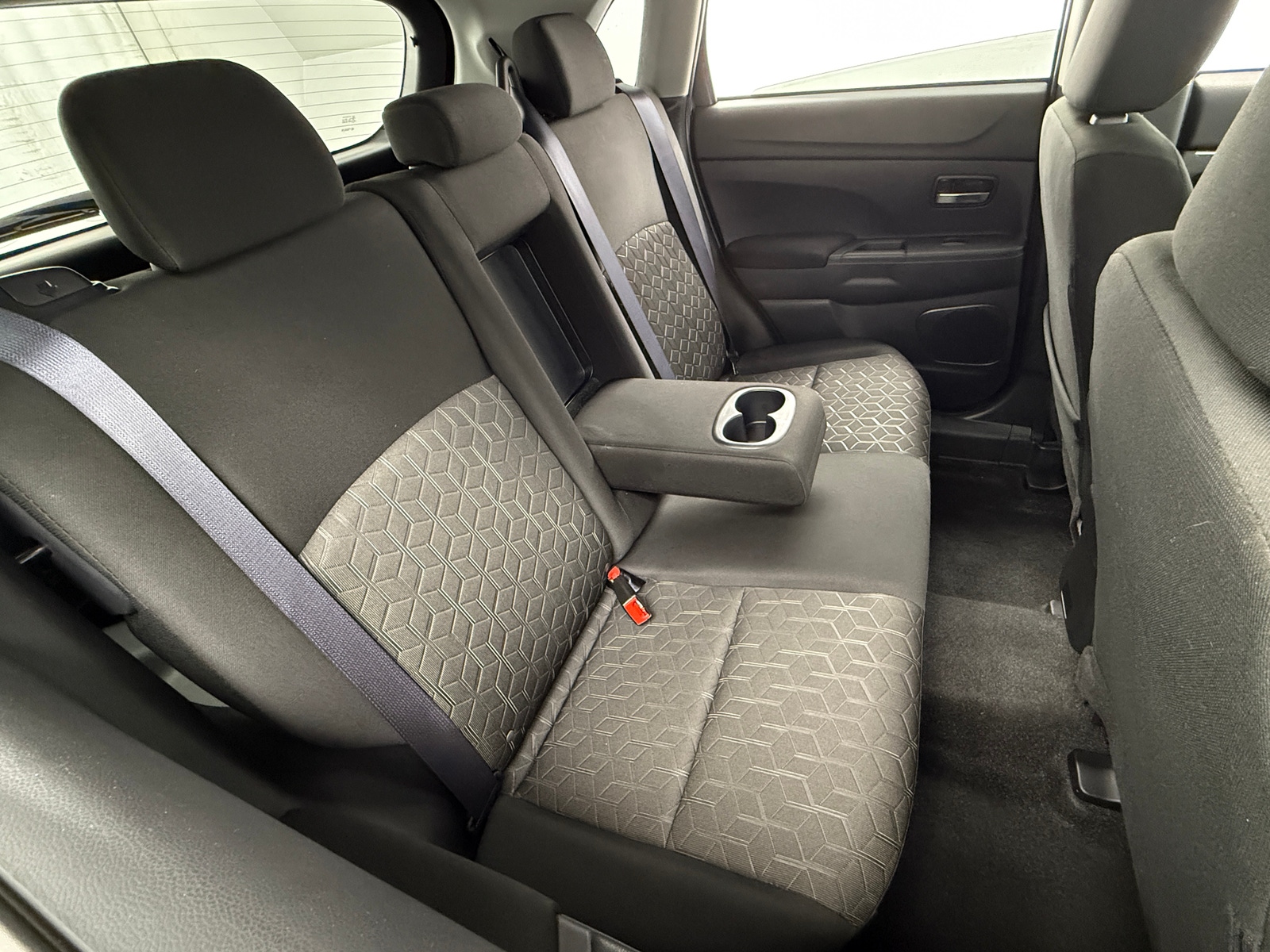 Thumbnail: 2024 Mitsubishi Outlander Sport - 6