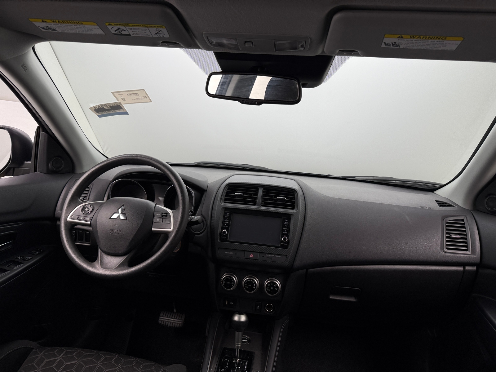 Thumbnail: 2024 Mitsubishi Outlander Sport - 3