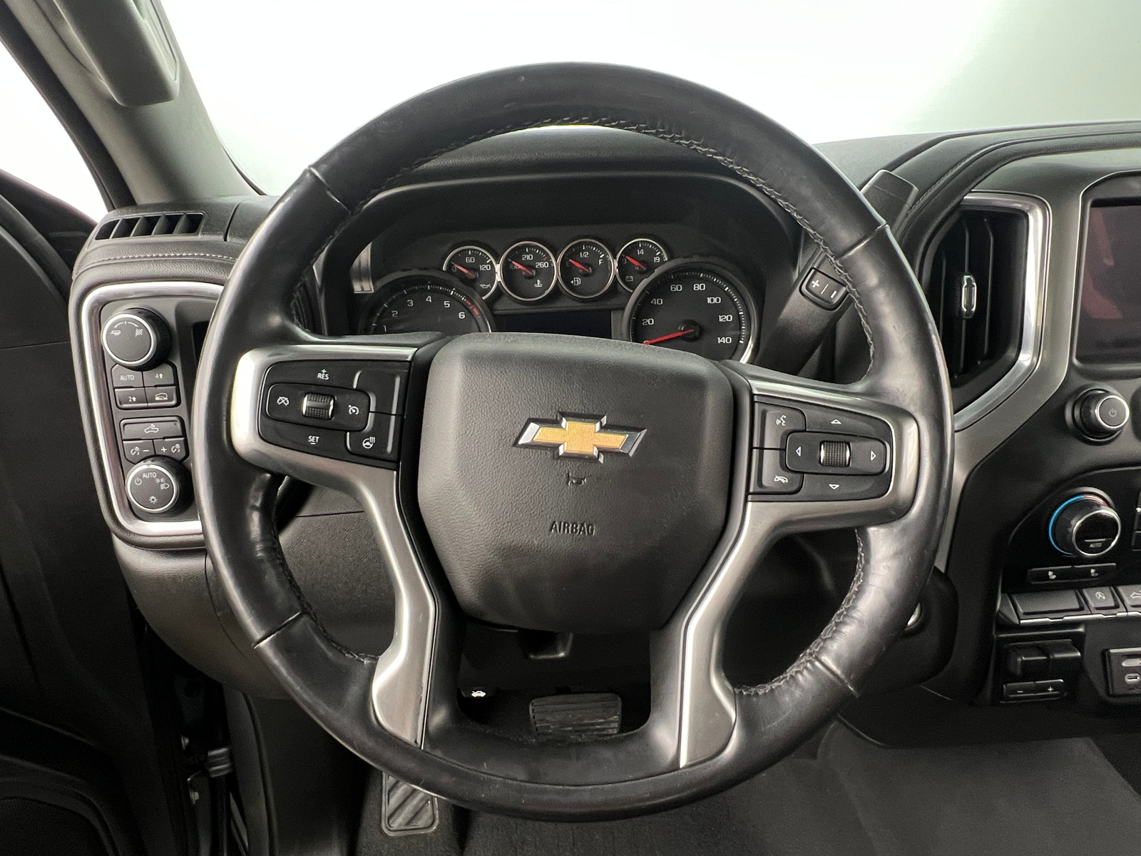 Thumbnail: 2019 Chevrolet Silverado 1500 - 5