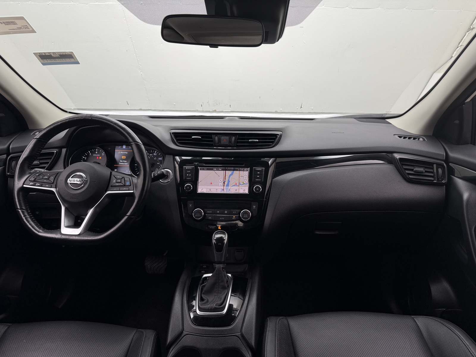 Thumbnail: 2022 Nissan Rogue Sport - 2