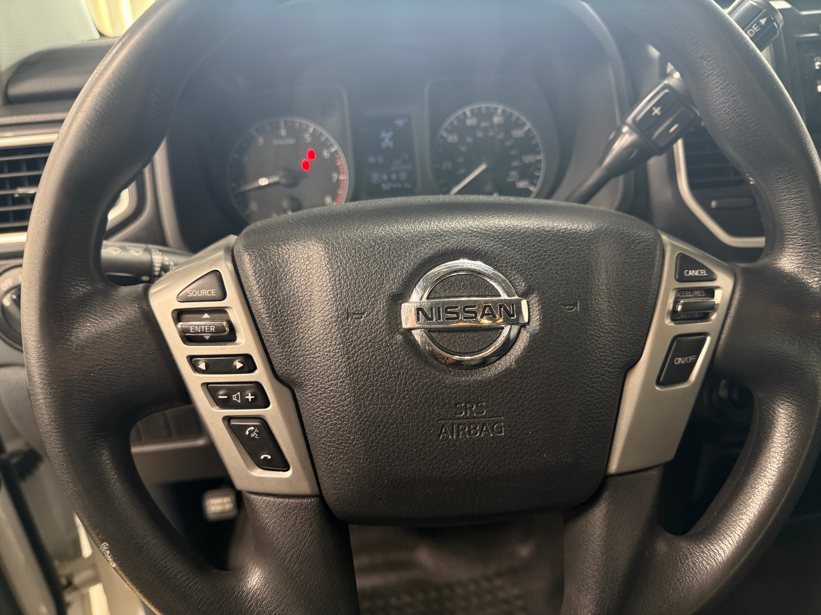 Thumbnail: 2018 Nissan Titan - 5